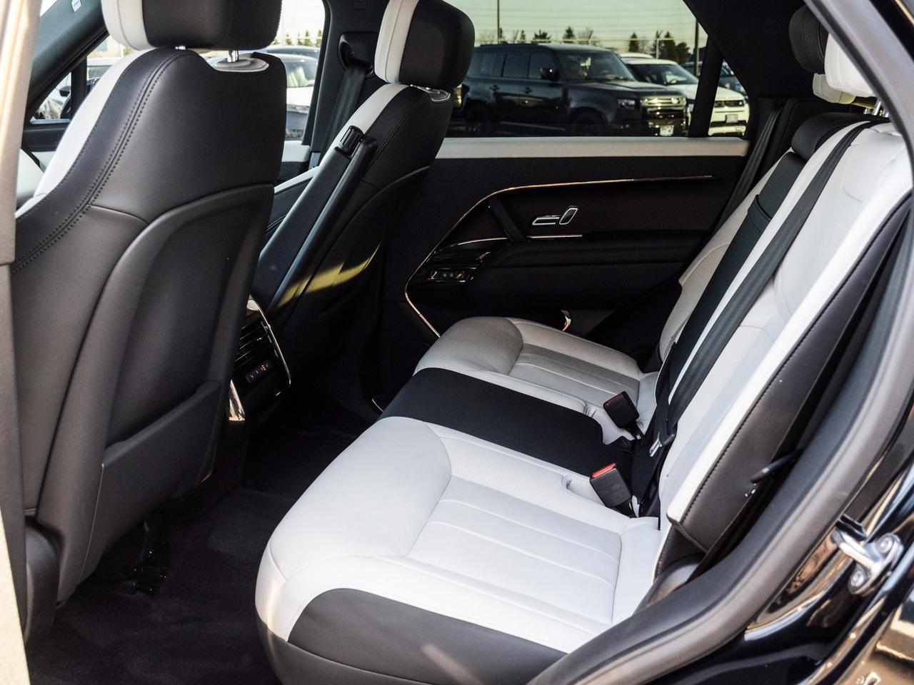 2024 Land Rover Range Rover Sport P400 Dynamic SE Photo