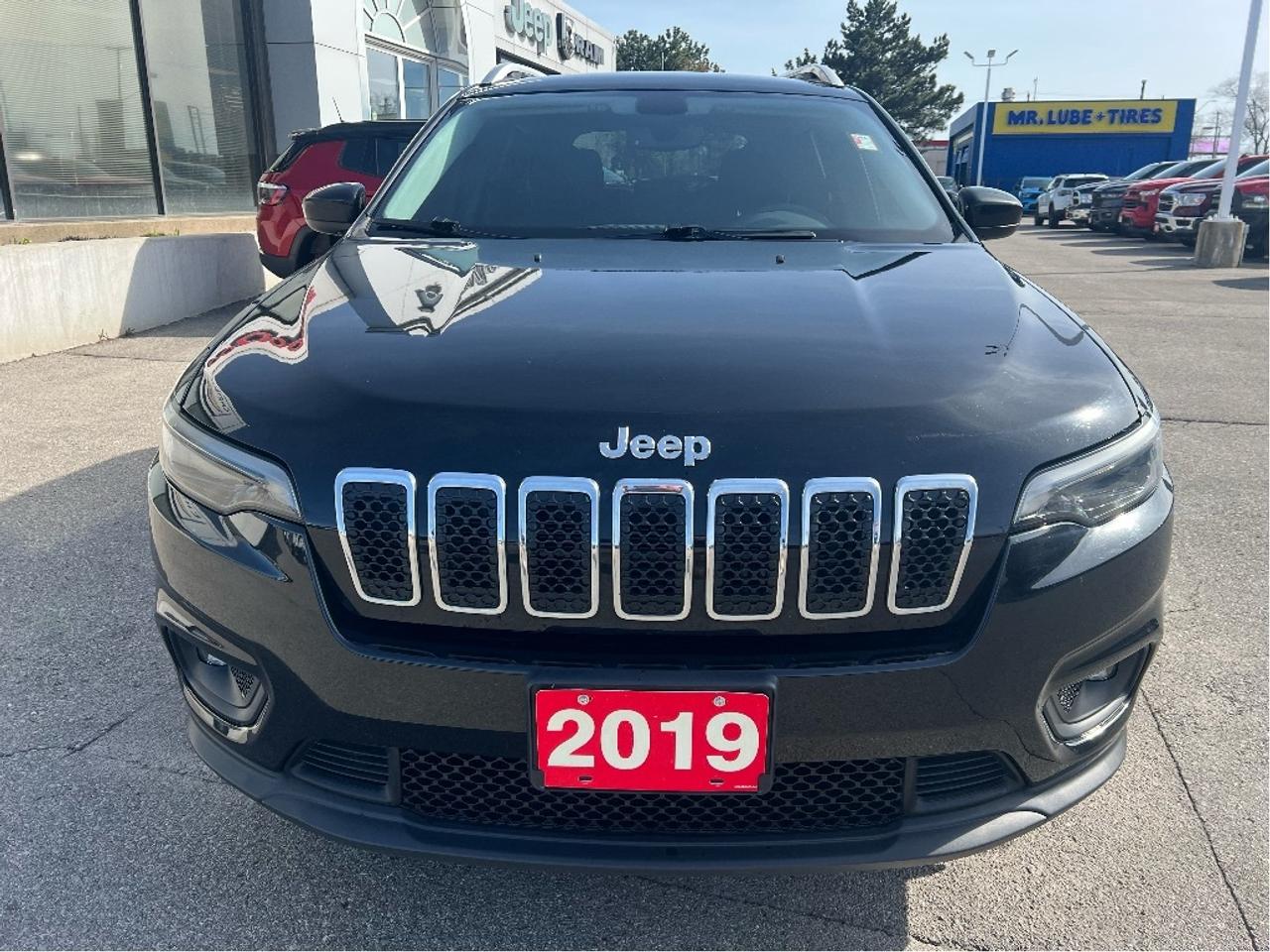 2019 Jeep Cherokee North 4x4 V6 *CLEAN CARFAX *ONE OWNER *CERTIFIED Photo