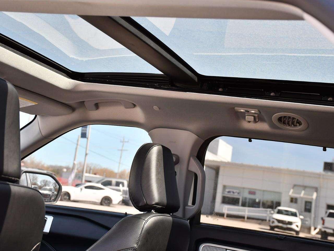 2021 Ford Explorer Limited CLEAN ACCIDENT REPORT, HYBRID! Photo