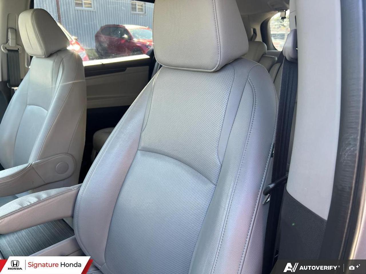 2019 Honda Odyssey Touring Photo