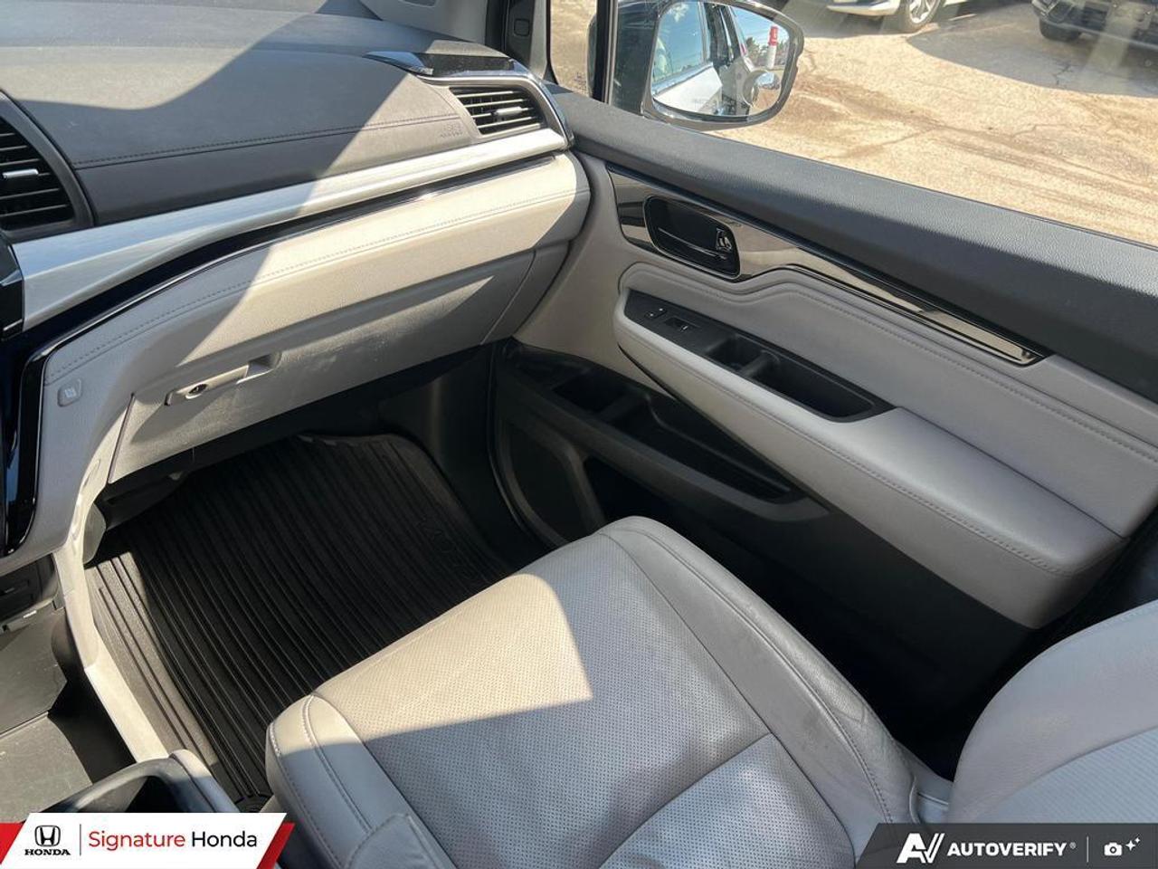 2019 Honda Odyssey Touring Photo