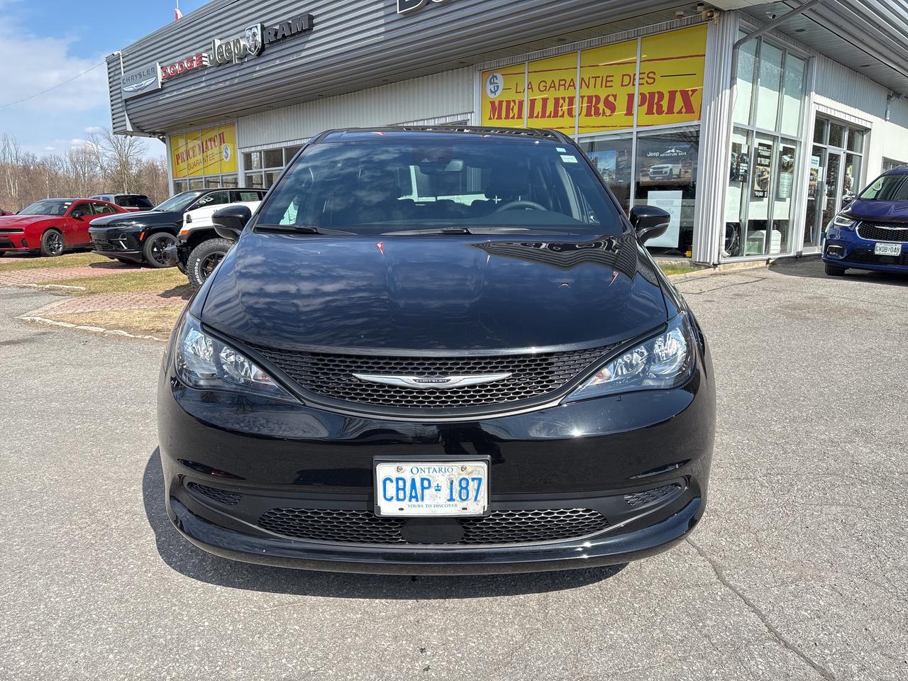 2025 Chrysler Grand Caravan SXT Photo