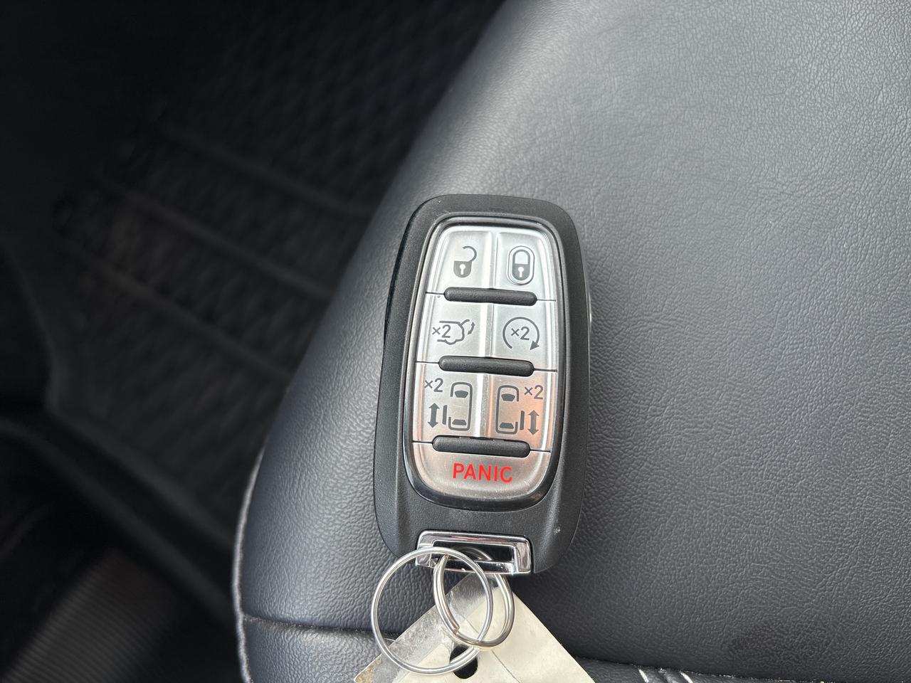 2025 Chrysler Grand Caravan SXT Photo