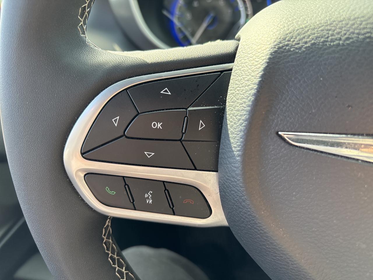 2025 Chrysler Grand Caravan SXT Photo