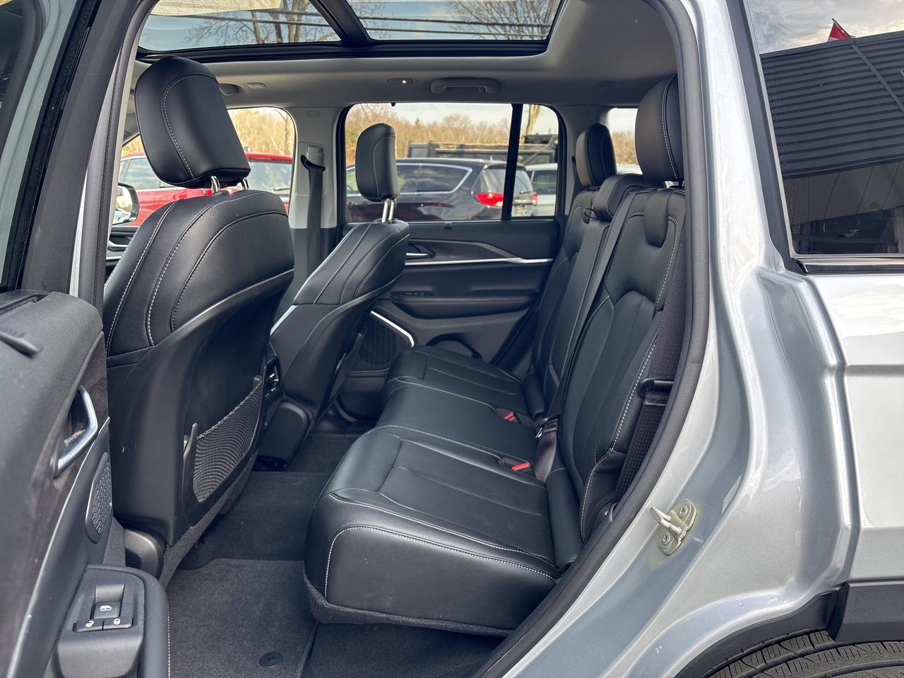 2023 Jeep Grand Cherokee Limited Photo