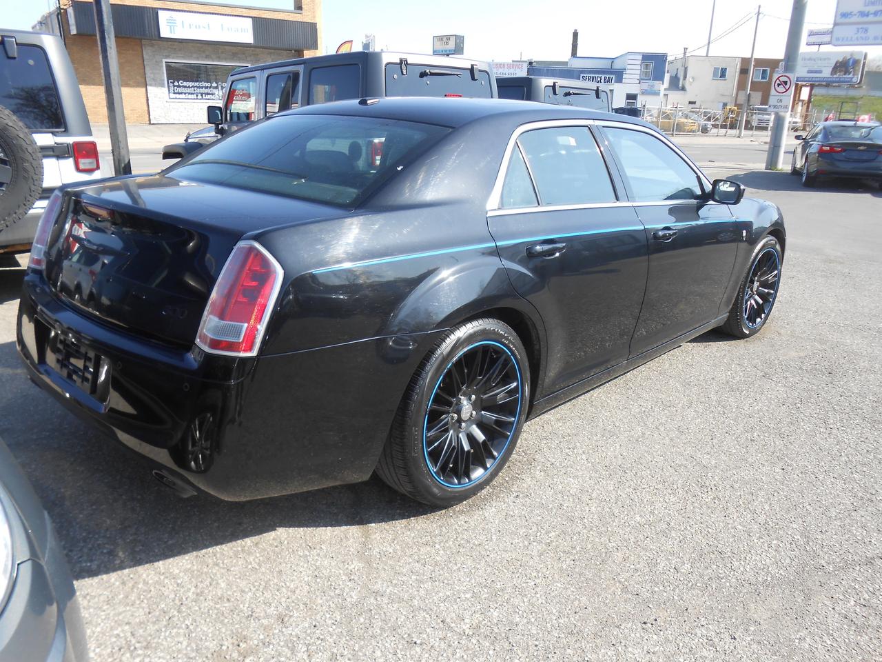 2012 Chrysler 300 4dr Sdn V8 300S RWD LOADED MOPAR 12 Photo