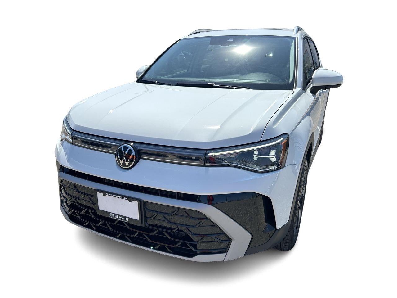 2025 Volkswagen Taos Highline 4MOTION Alloy Wheels  Leather  Sunroof  R Photo