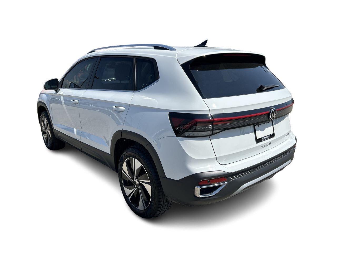 2025 Volkswagen Taos Highline 4MOTION Alloy Wheels  Leather  Sunroof  R Photo