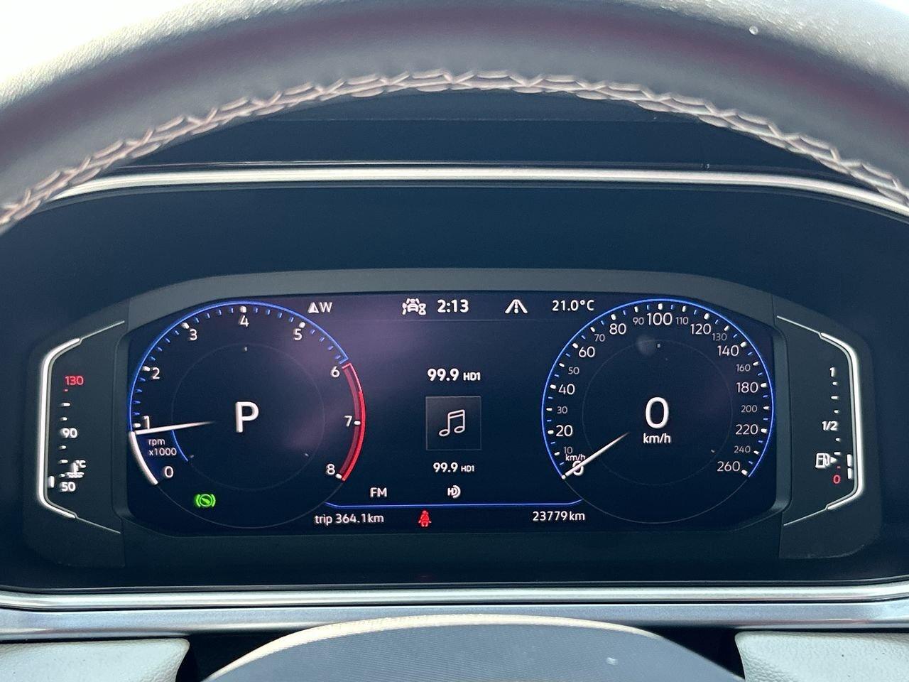 2025 Volkswagen Taos Highline 4MOTION Alloy Wheels  Leather  Sunroof  R Photo