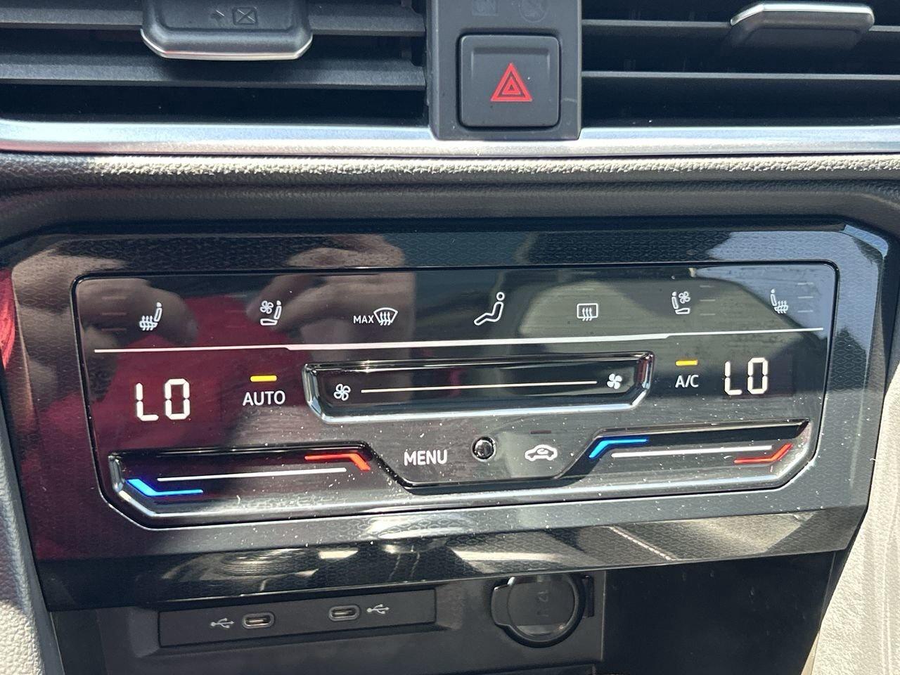 2025 Volkswagen Taos Highline 4MOTION Alloy Wheels  Leather  Sunroof  R Photo