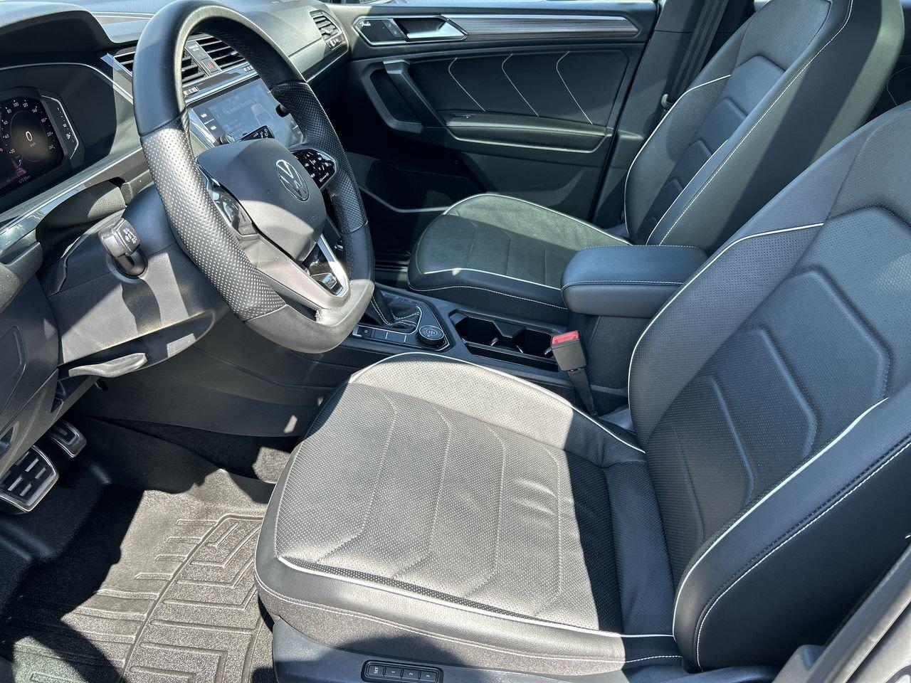 2023 Volkswagen Tiguan Highline 2.0T 8sp at w/Tip 4M Leather  Alloy Wheel Photo