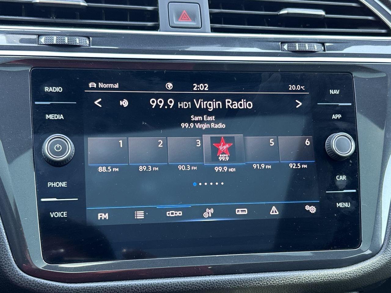 2023 Volkswagen Tiguan Highline 2.0T 8sp at w/Tip 4M Leather  Alloy Wheel Photo