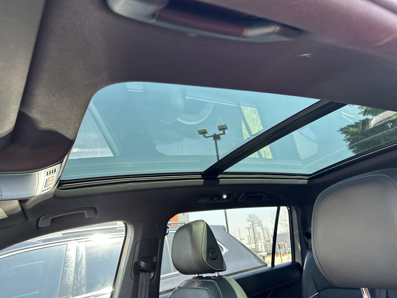 2023 Volkswagen Tiguan Highline 2.0T 8sp at w/Tip 4M Leather  Alloy Wheel Photo