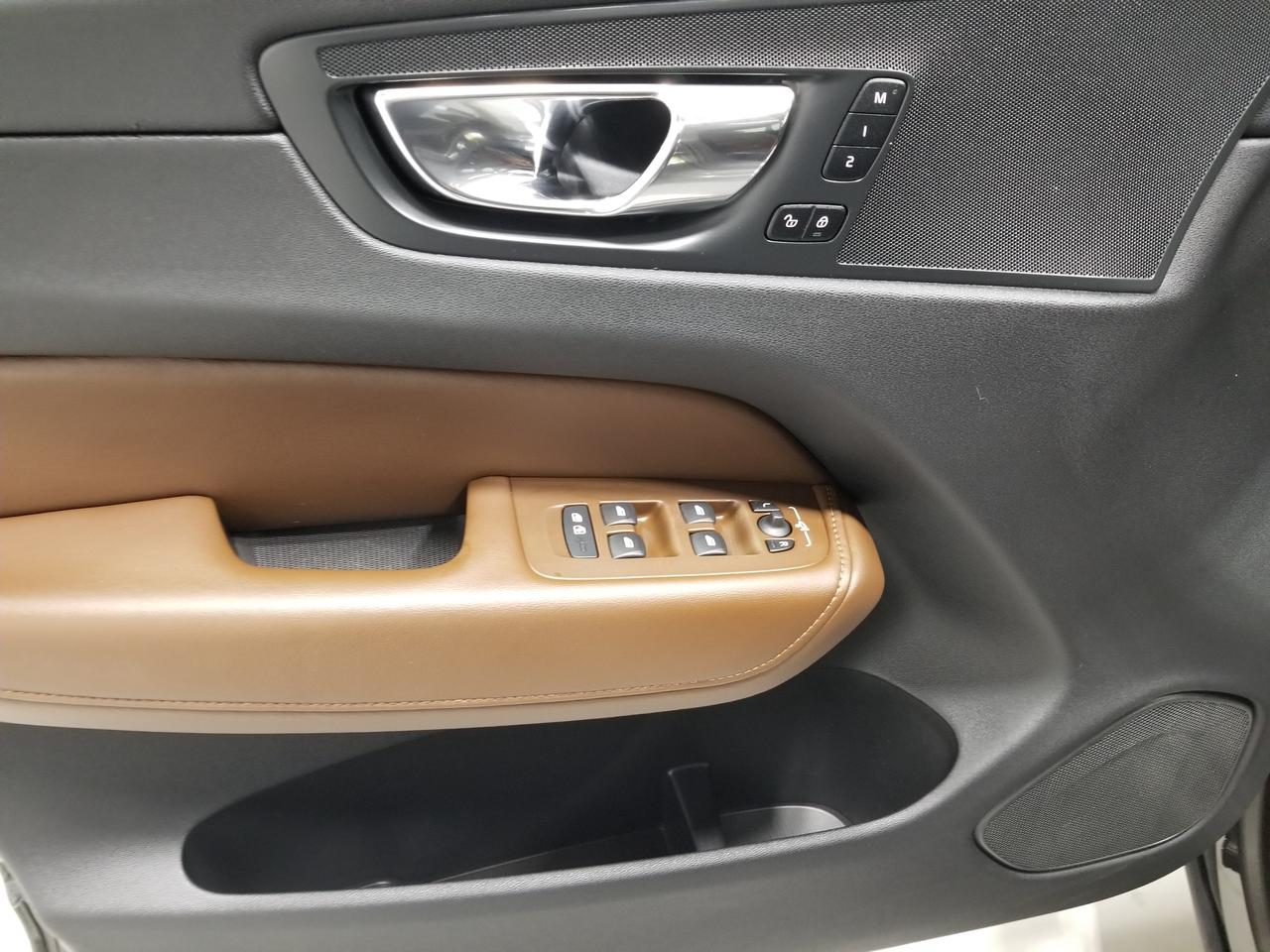 2019 Volvo XC60 T6 Inscription 4dr All-Wheel Drive Photo