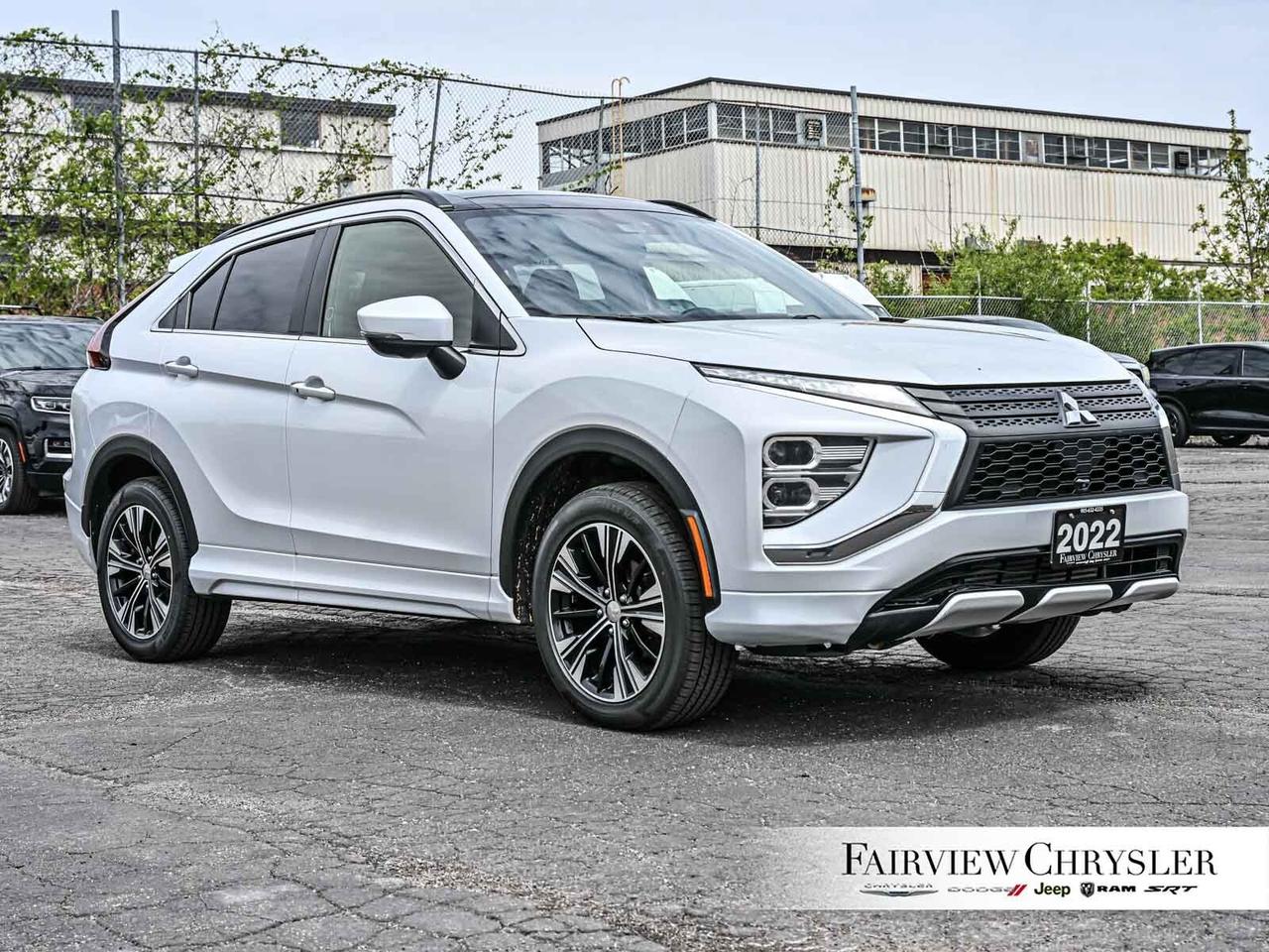 2022 Mitsubishi Eclipse Cross AWD   CARPLAY   HEATED SEATS   SUNROOF   LEATHER Photo