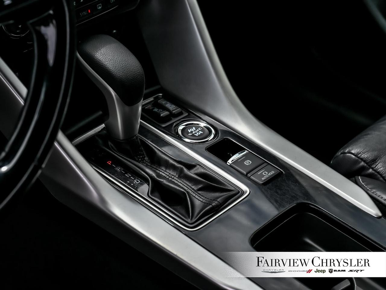 2022 Mitsubishi Eclipse Cross AWD   CARPLAY   HEATED SEATS   SUNROOF   LEATHER Photo