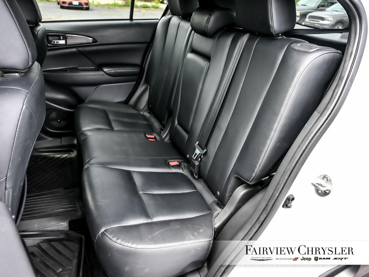 2022 Mitsubishi Eclipse Cross AWD   CARPLAY   HEATED SEATS   SUNROOF   LEATHER Photo