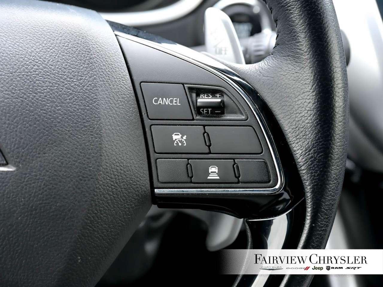 2022 Mitsubishi Eclipse Cross ES S-AWC AWD   CARPLAY   HEATED SEATS   SUNROOF   LEATHER   SUNROOF Photo