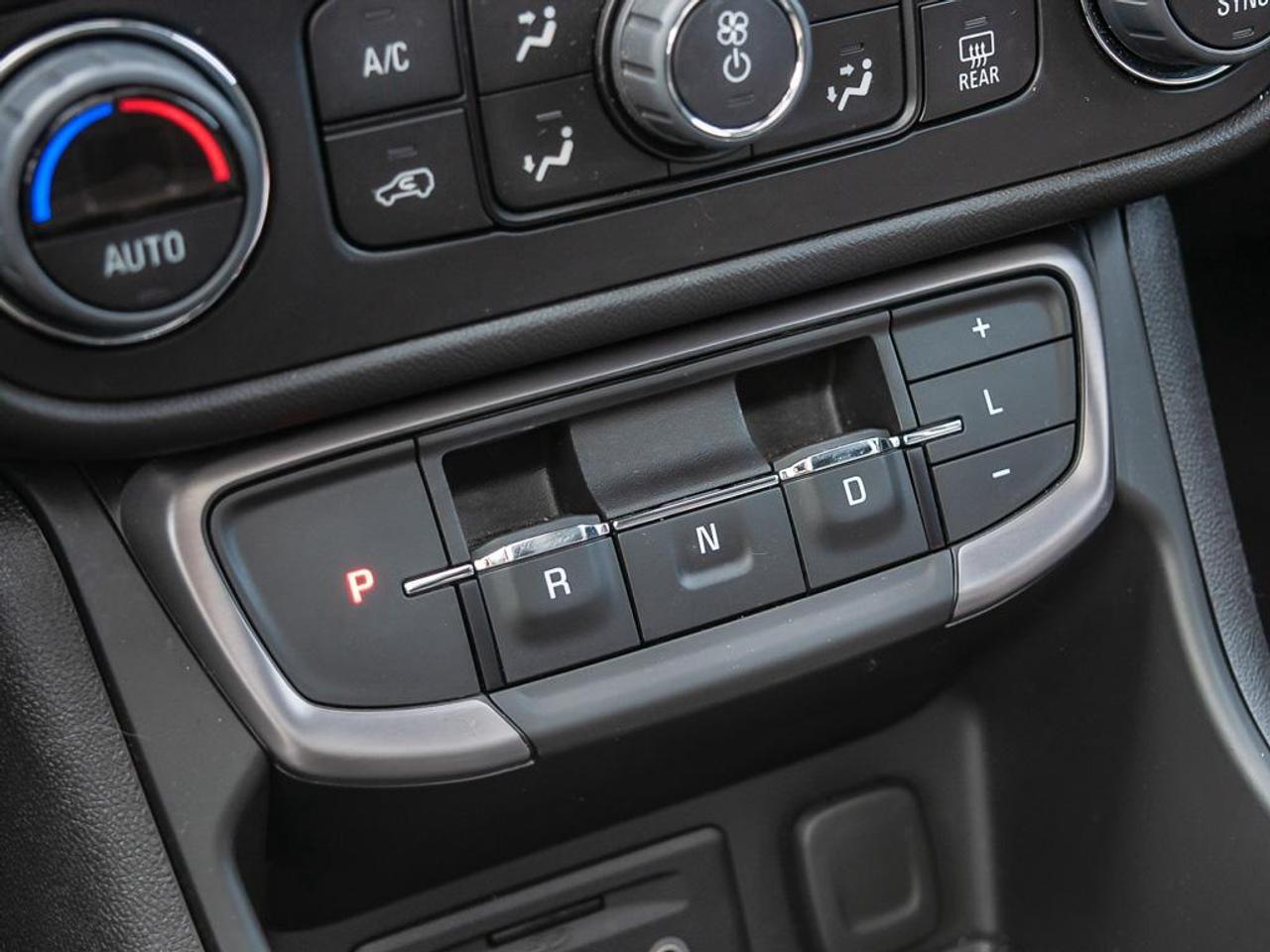 2022 GMC Terrain AT4 All-Wheel Drive Photo