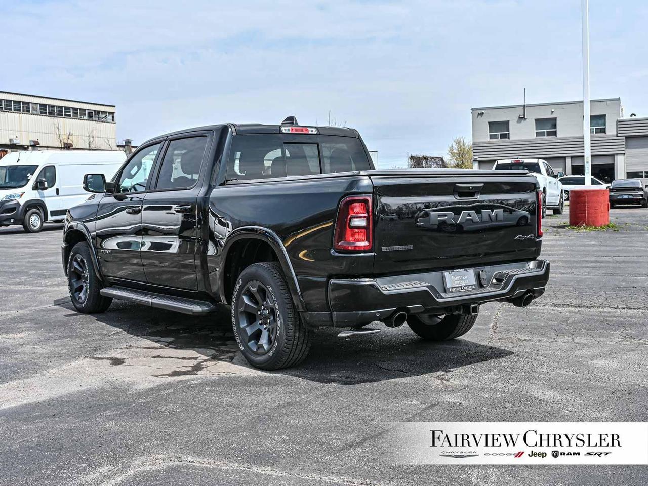 2025 RAM 1500 Big Horn LEVEL 2   3.0 L HURRICANE   20 INCH WHEEL Photo3