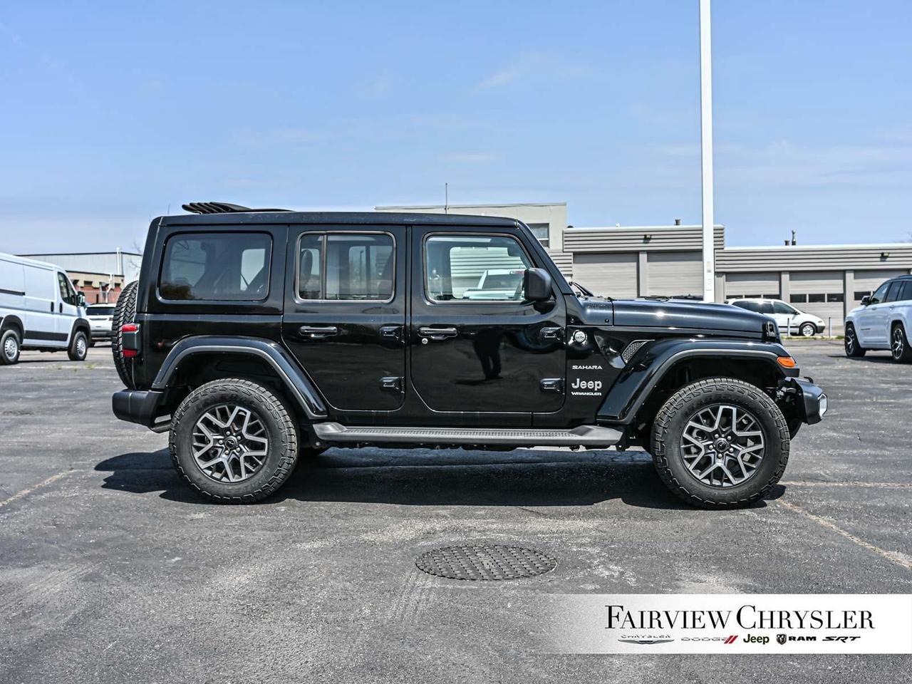 2024 Jeep Wrangler Sahara SKY TOP   LEATHER   FRONT CAMERA   BLIND SP Photo