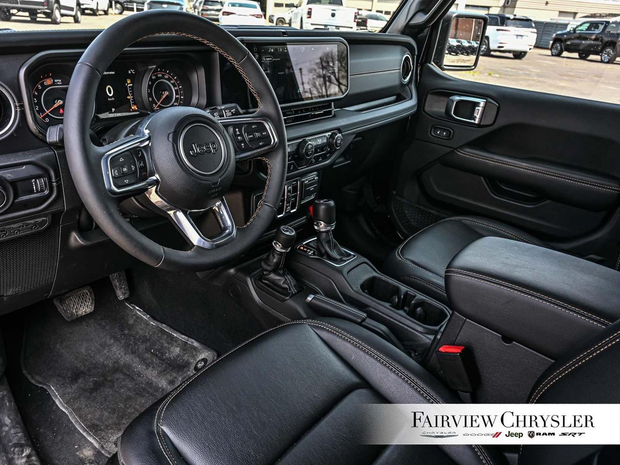 2024 Jeep Wrangler Sahara SKY TOP   LEATHER   FRONT CAMERA   BLIND SP Photo