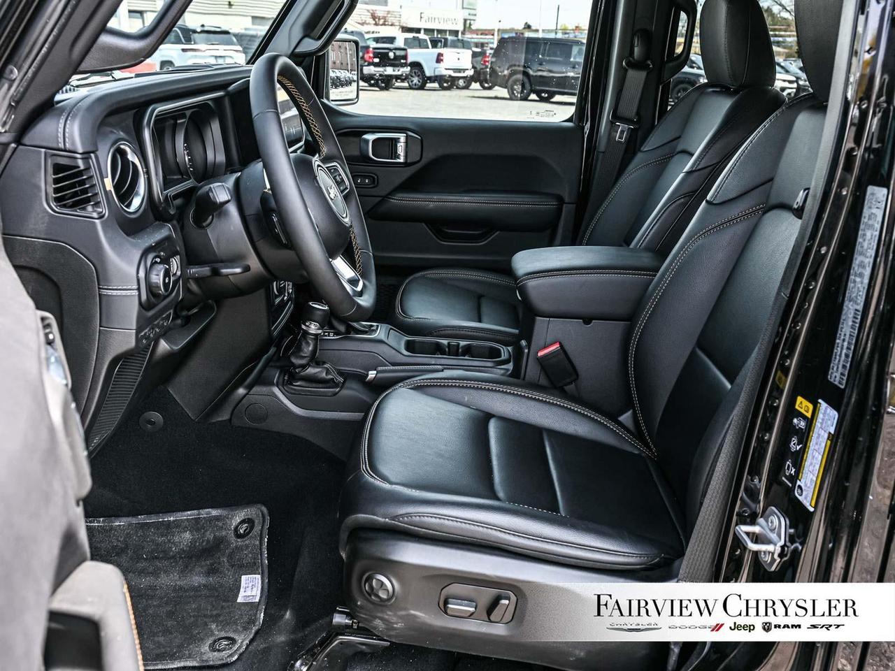 2024 Jeep Wrangler Sahara SKY TOP   LEATHER   FRONT CAMERA   BLIND SP Photo