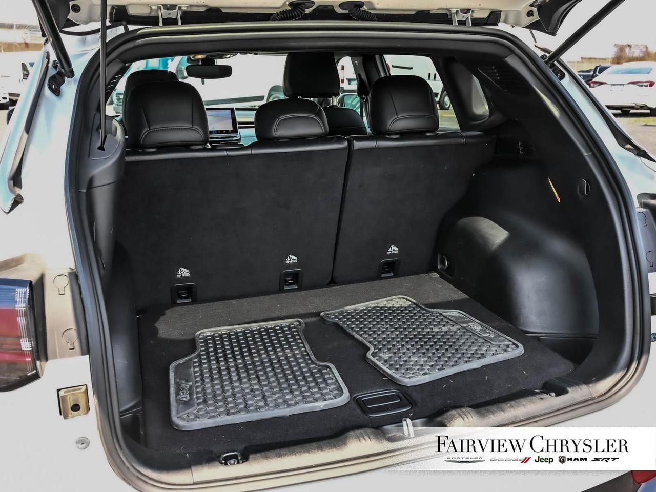 2024 Jeep Compass Limited ELITE PKG   NAV   PWR TAILGATE   CARPLAY Photo