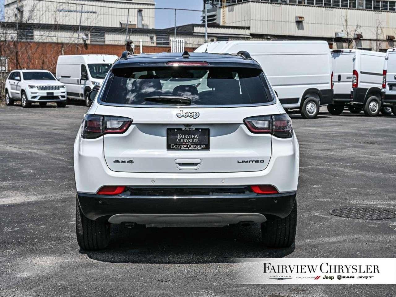 2024 Jeep Compass Limited 4x4 ELITE PKG   NAV   PWR TAILGATE   CARPLAY   HEATED SEATS   REMOTE START Photo4