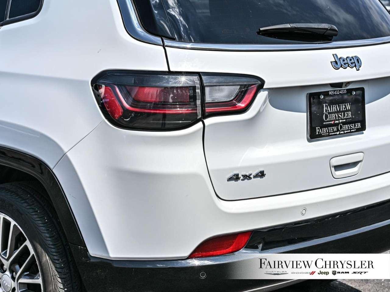 2024 Jeep Compass Limited 4x4 ELITE PKG   NAV   PWR TAILGATE   CARPLAY   HEATED SEATS   REMOTE START Photo