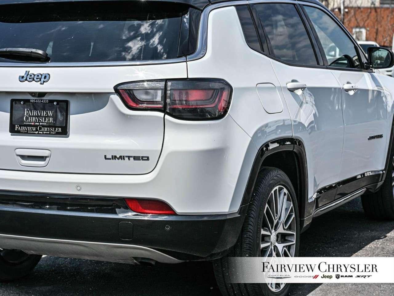 2024 Jeep Compass Limited 4x4 ELITE PKG   NAV   PWR TAILGATE   CARPLAY   HEATED SEATS   REMOTE START Photo