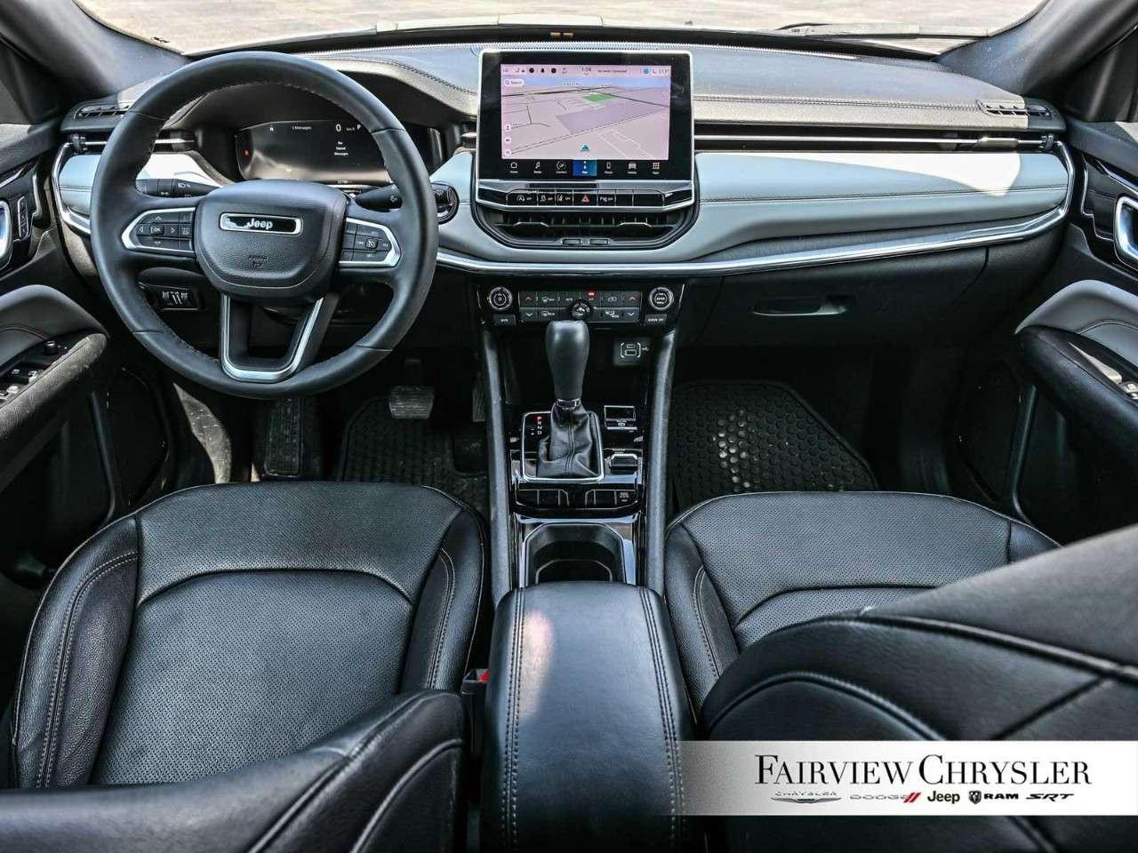 2024 Jeep Compass Limited 4x4 ELITE PKG   NAV   PWR TAILGATE   CARPLAY   HEATED SEATS   REMOTE START Photo