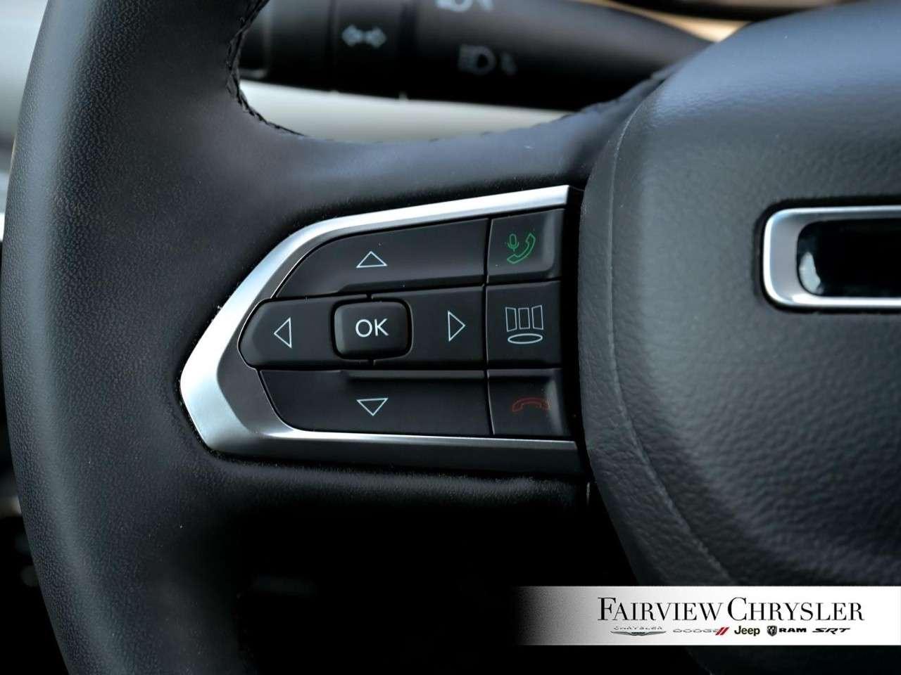 2024 Jeep Compass Limited 4x4 ELITE PKG   NAV   PWR TAILGATE   CARPLAY   HEATED SEATS   REMOTE START Photo