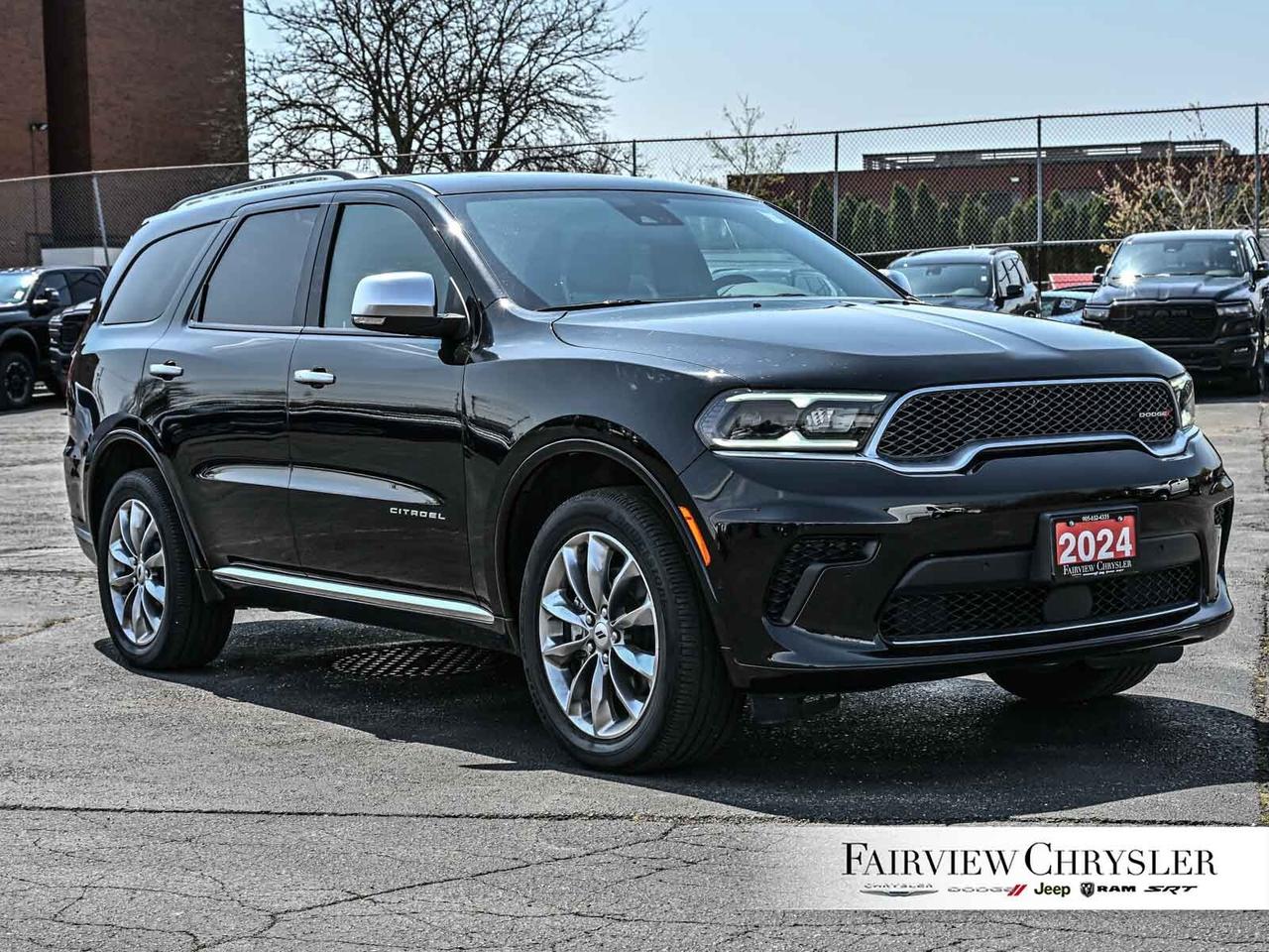 2024 Dodge Durango Citadel SUNROOF   CARPLAY   HEATED / COOLED SEATS Photo