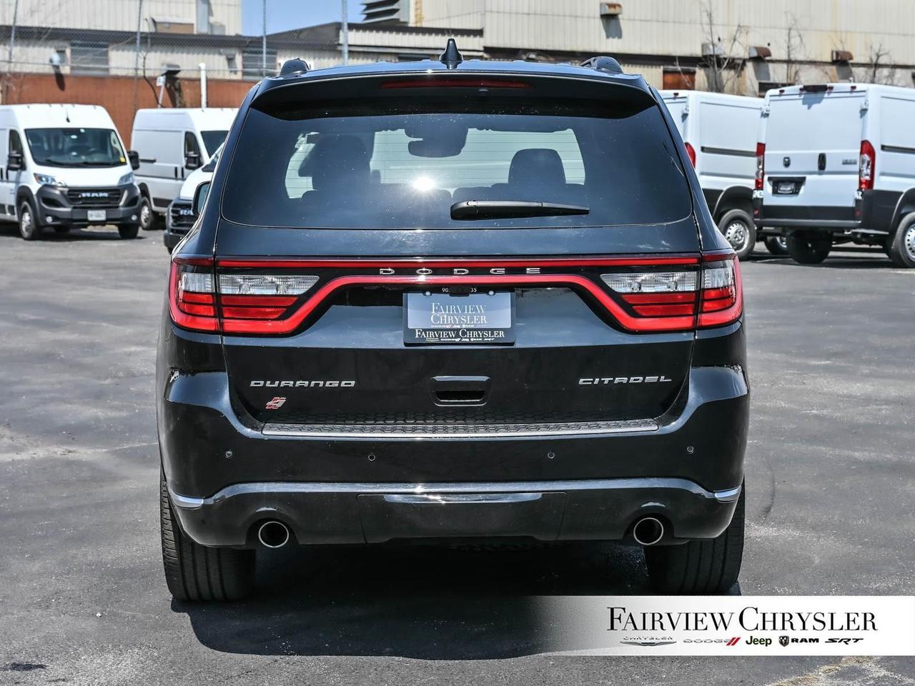 2024 Dodge Durango Citadel SUNROOF   CARPLAY   HEATED / COOLED SEATS Photo4