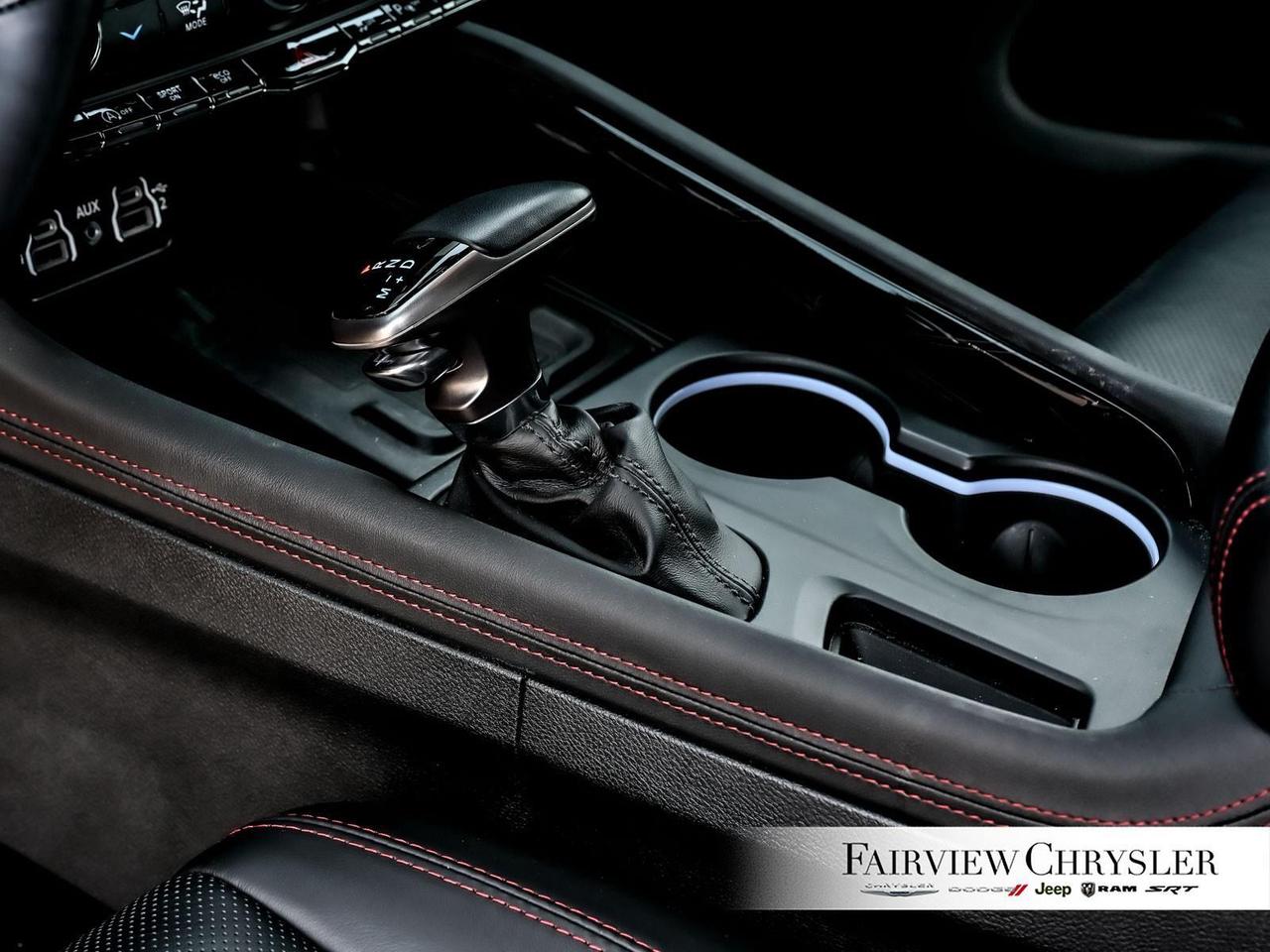2024 Dodge Durango Citadel SUNROOF   CARPLAY   HEATED / COOLED SEATS Photo