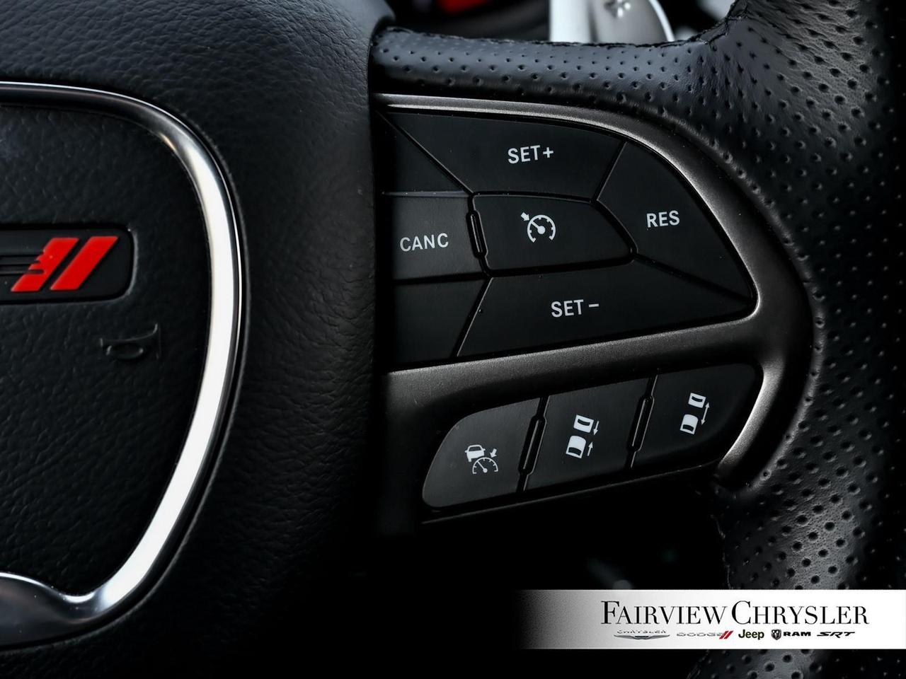 2024 Dodge Durango Citadel SUNROOF   CARPLAY   HEATED / COOLED SEATS Photo
