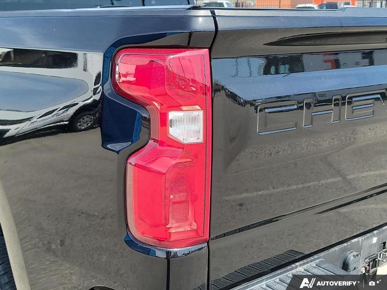 2022 Chevrolet Silverado 1500 LT Trail Boss   TONNEAU COVER   1 OWNER   NO CLAIM Photo