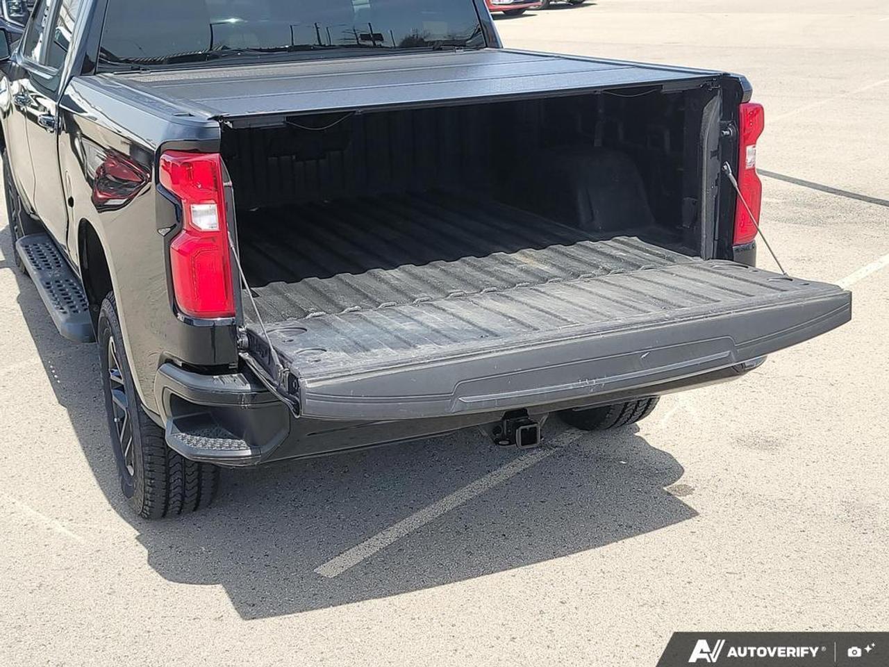 2022 Chevrolet Silverado 1500 LT Trail Boss   TONNEAU COVER   1 OWNER   NO CLAIM Photo