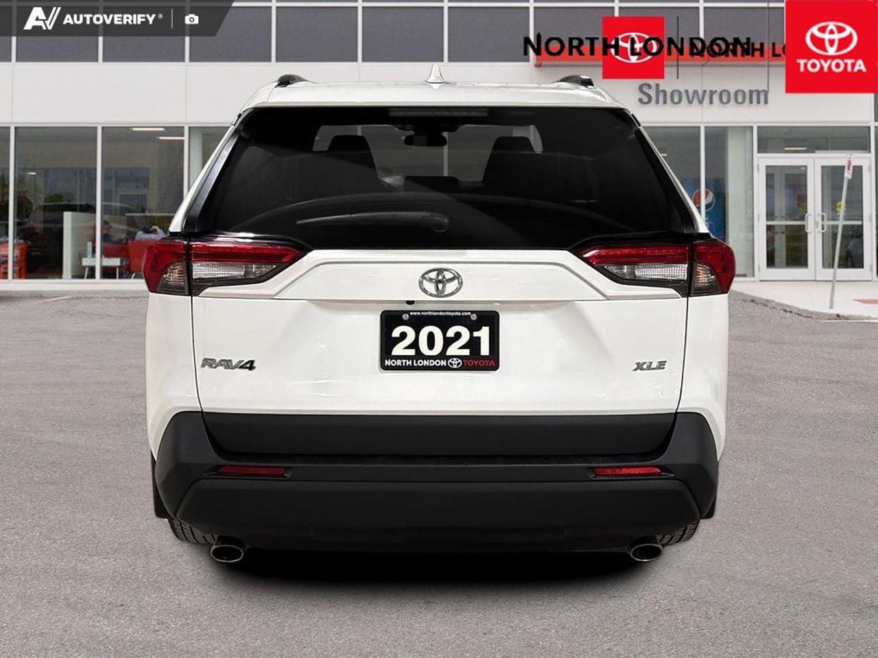 2021 Toyota RAV4 XLE 4dr Front-wheel Drive Photo