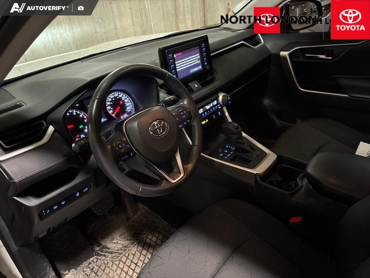 2021 Toyota RAV4 XLE 4dr Front-wheel Drive Photo