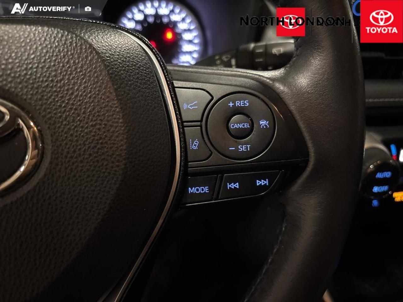 2021 Toyota RAV4 XLE 4dr Front-wheel Drive Photo