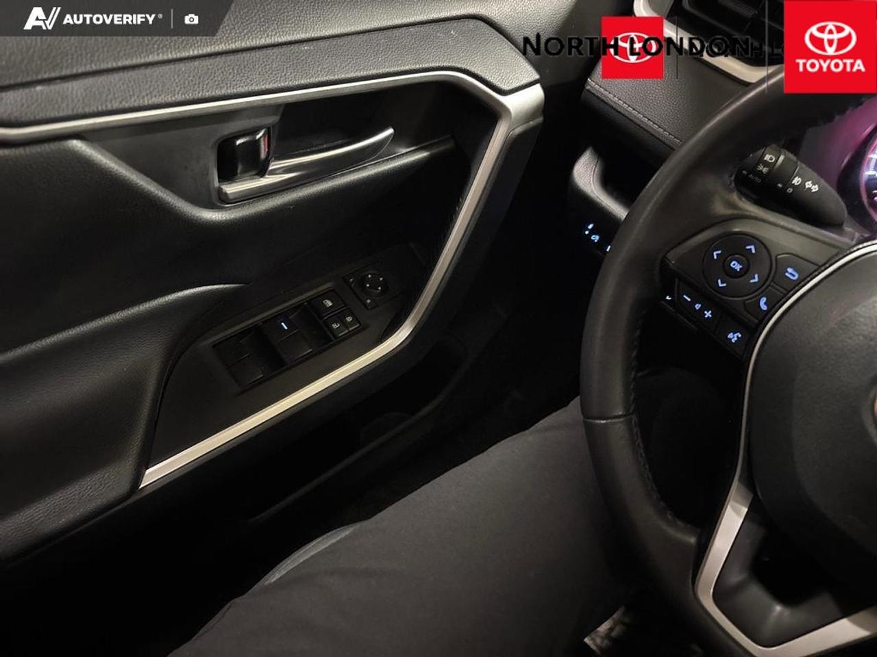 2021 Toyota RAV4 XLE 4dr Front-wheel Drive Photo