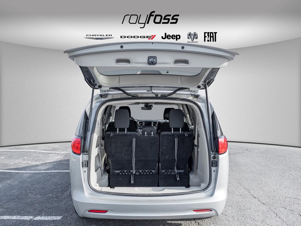 2023 Chrysler Grand Caravan  Photo