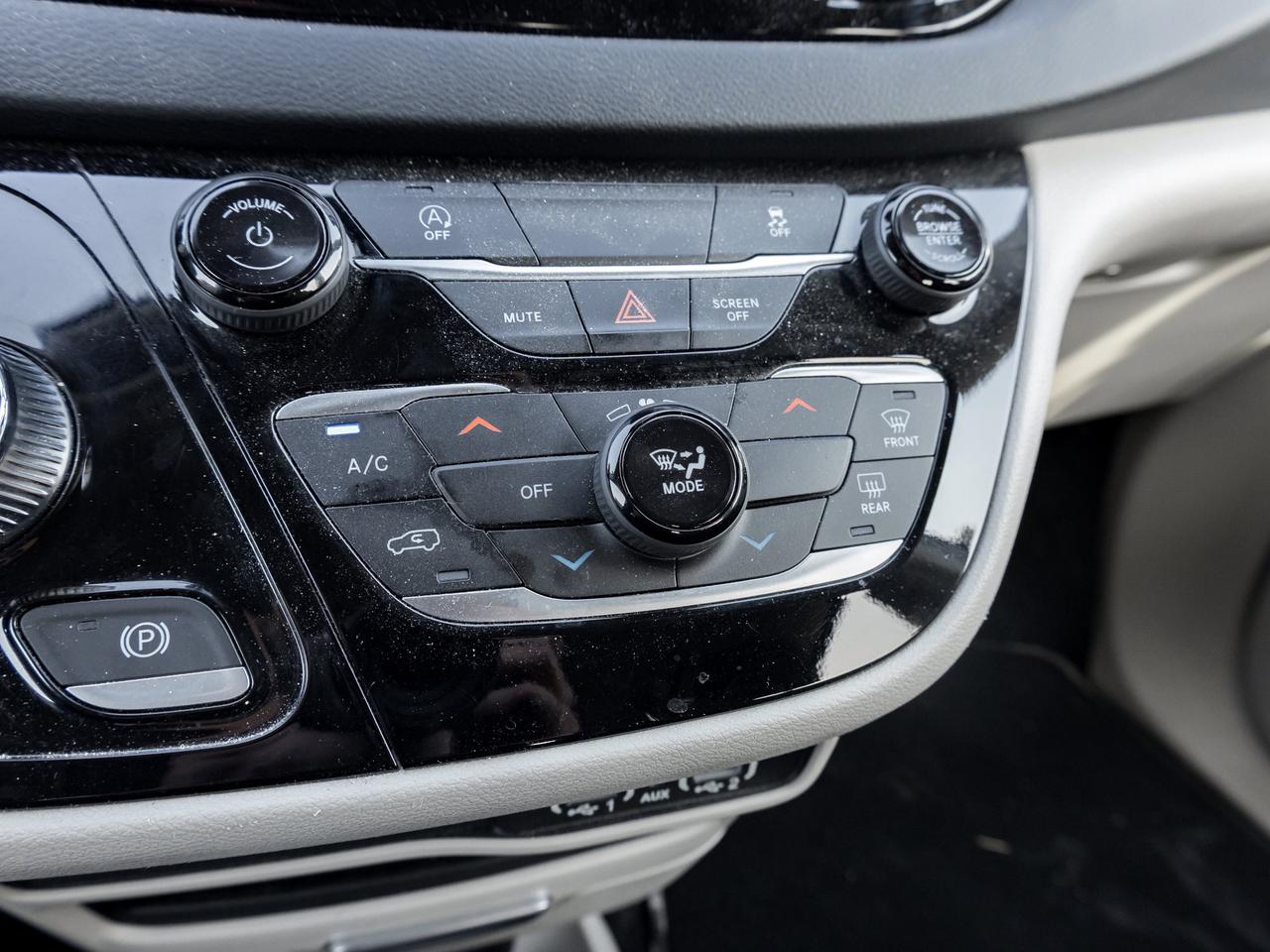 2023 Chrysler Grand Caravan  Photo