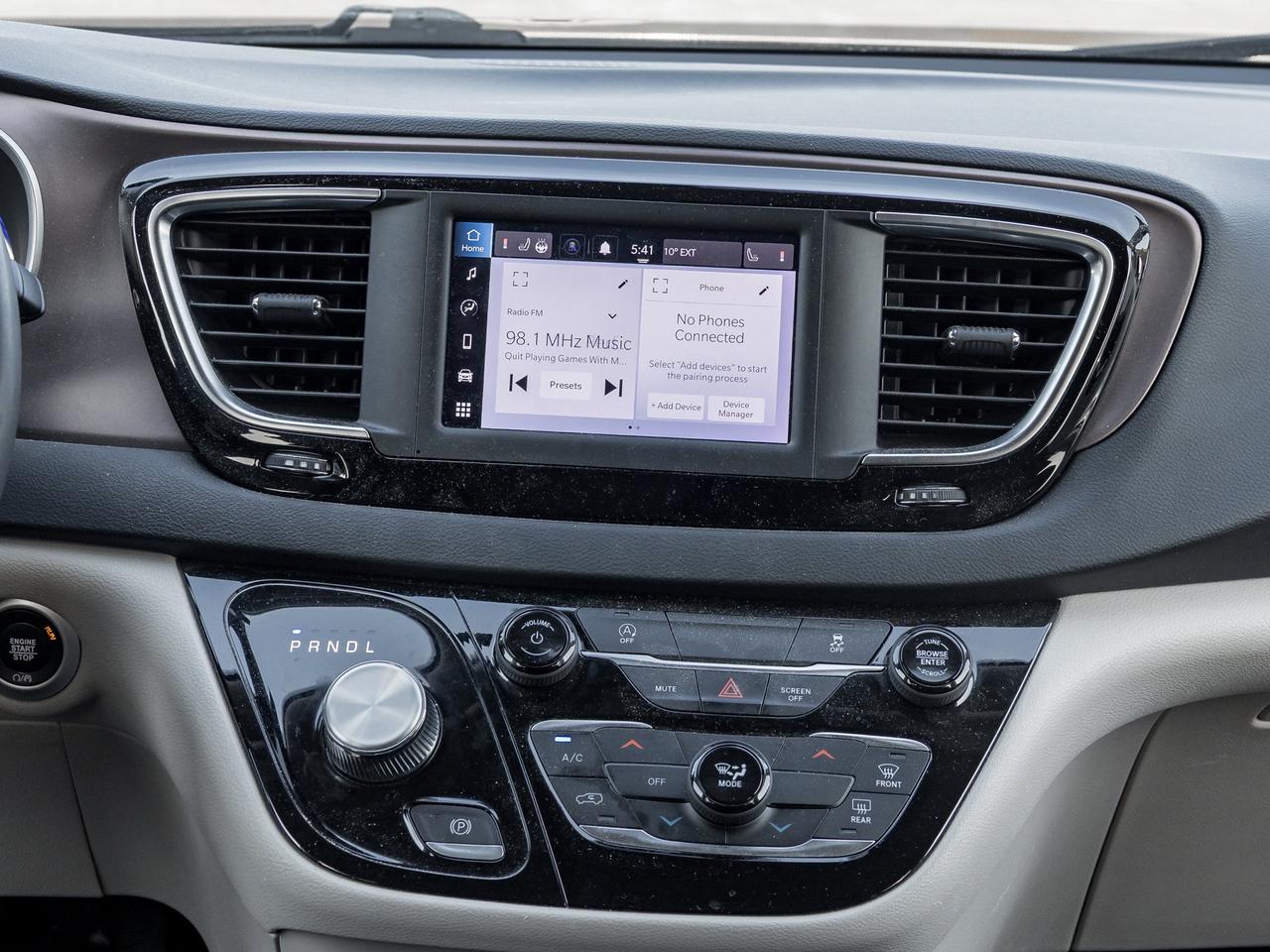2023 Chrysler Grand Caravan  Photo
