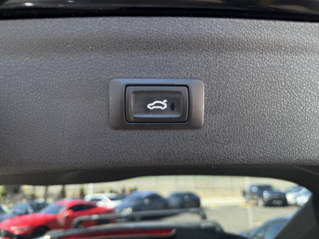 2017 Audi Q3 Quattro 2.0T   LOW KMS! Photo