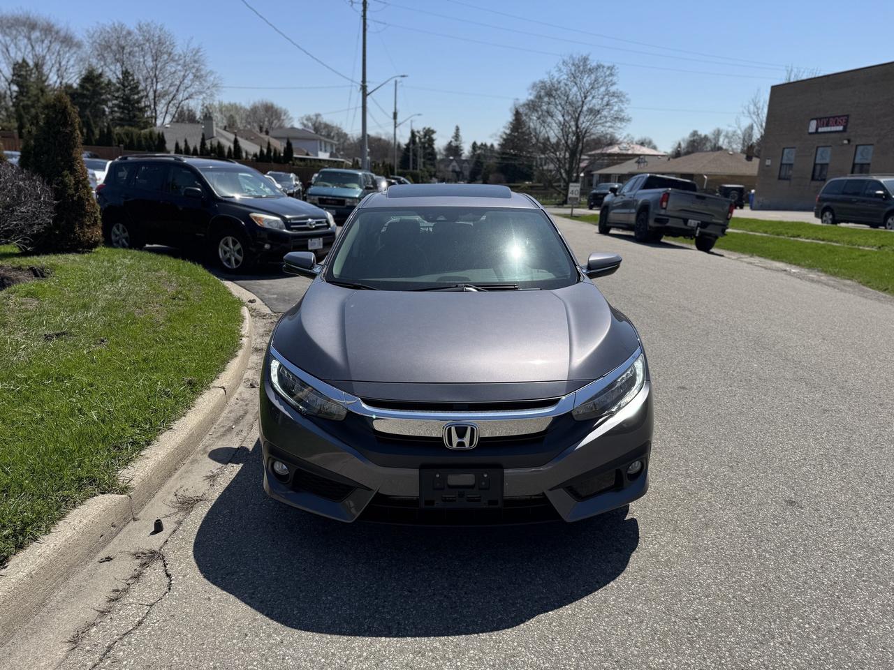 2018 Honda Civic Sedan Touring   ONLY 65256 KMS! Photo