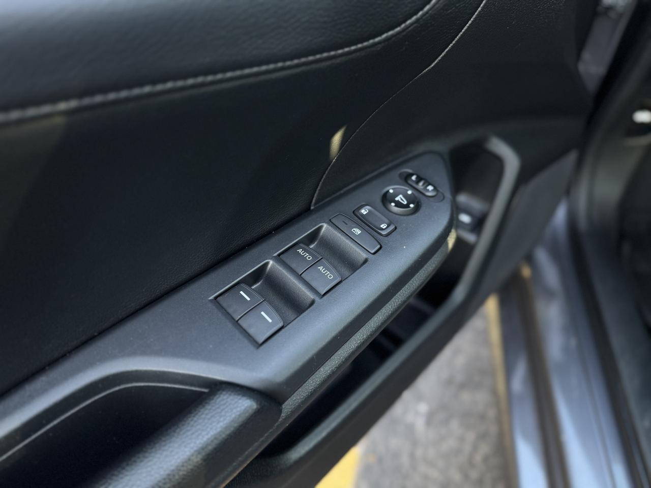 2018 Honda Civic Sedan Touring   ONLY 65256 KMS! Photo