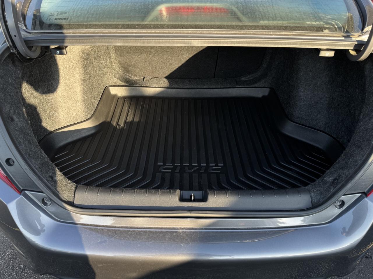 2018 Honda Civic Sedan Touring   ONLY 65256 KMS! Photo
